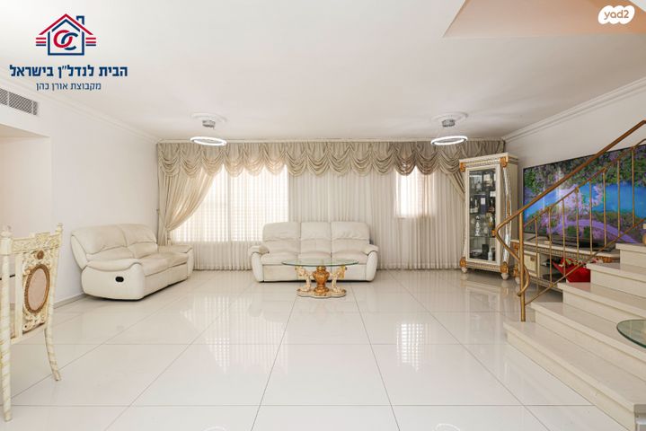 גג/ פנטהאוז, יהושע רבינוביץ, בן גוריון, חולון