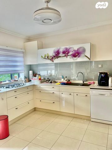 דו משפחתי, חטיבת אלכסנדרוני, קרית ויצמן, רעננה