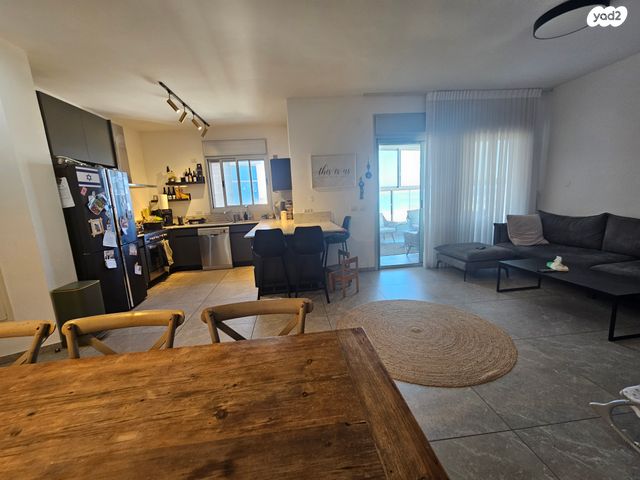 דירה, עין הים, חדרה