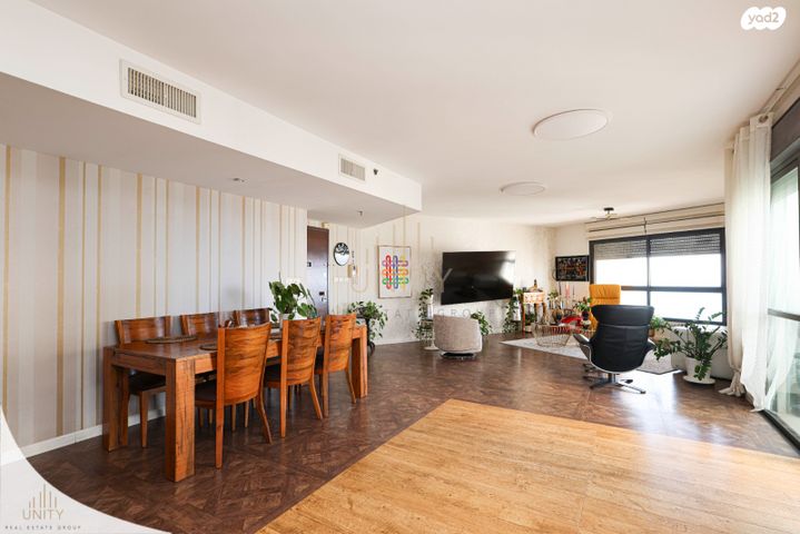 דירה, פייר קניג, נוף הטיילת, נתניה