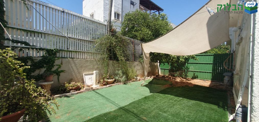 דו משפחתי, ראשונים, ראשון לציון