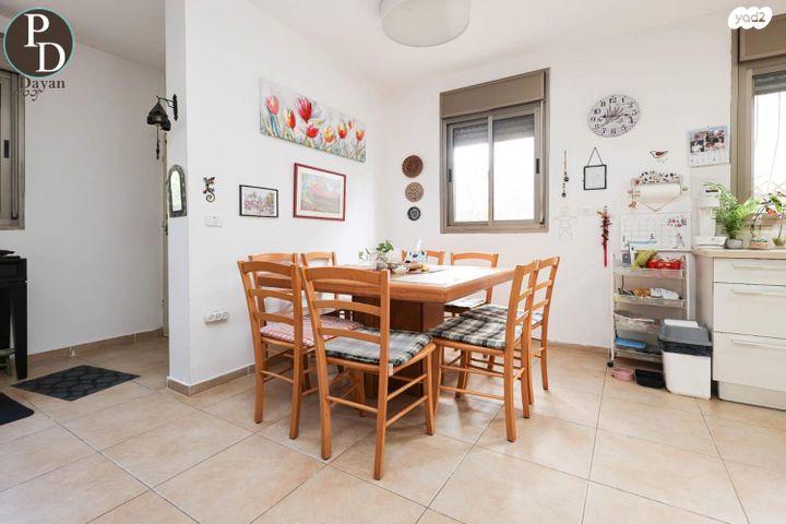 דירת גן, כפר יונה