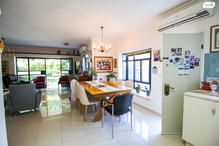 דו משפחתי, חטיבת אלכסנדרוני, קרית ויצמן, רעננה