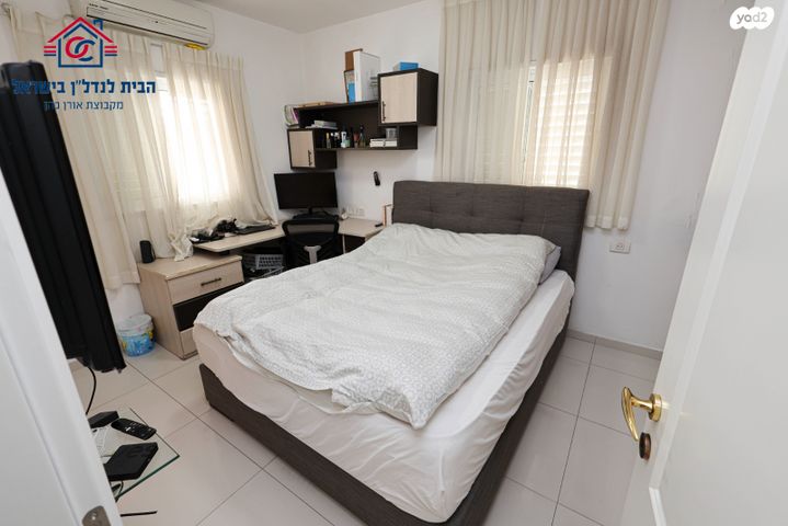 גג/ פנטהאוז, יהושע רבינוביץ, בן גוריון, חולון