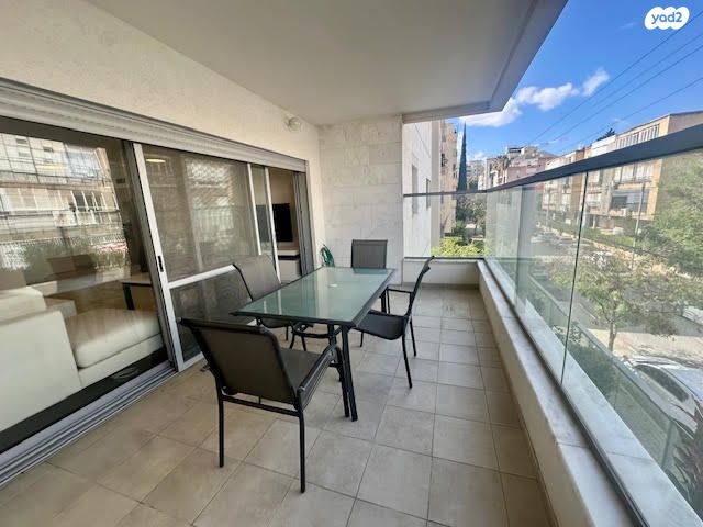 דירה, פועלים ד, כפר סבא