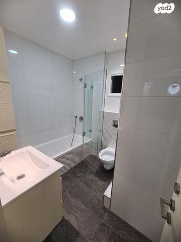 דירה, הנביאים 11, הנביאים, בת ים