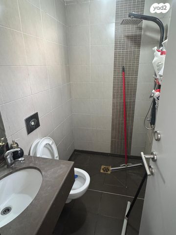 דירת גן, אורוגואי, קרית היובל, ירושלים