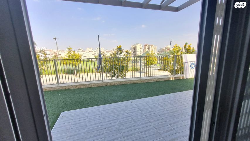 דירת גן, יוסף בורג, נווה זאב, נאות אילן, באר שבע