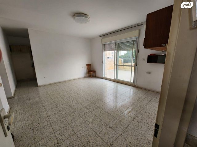 דירה, מעלה אדומים