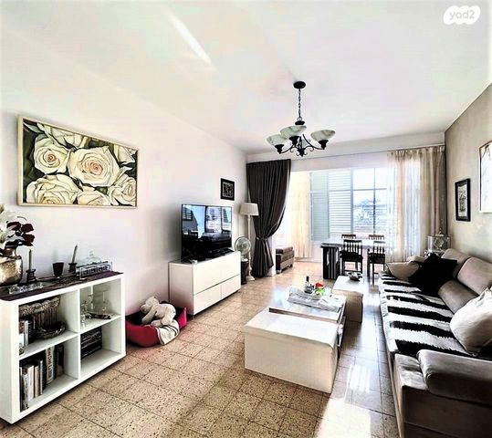 דירה, שדרות ז'בוטינסקי 8, מרכז העיר דרום, נתניה