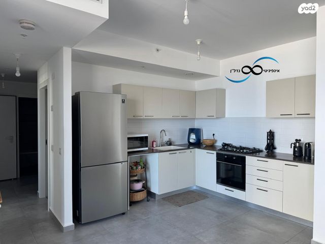 דירה, אריק איינשטיין, דרום חדש, פארק הים, בת ים