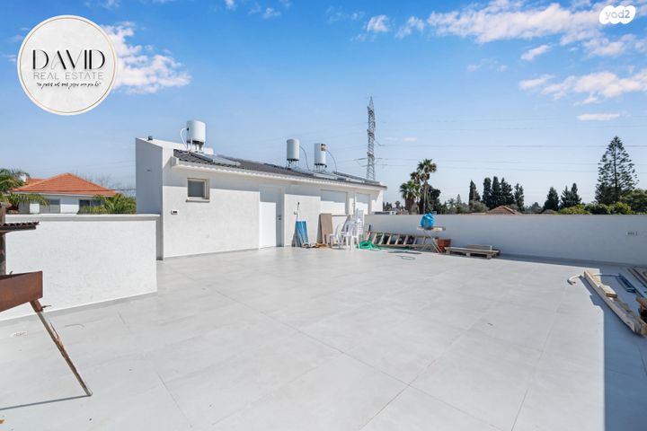 דו משפחתי, מורדי הגטאות 8, בית אליעזר, חדרה