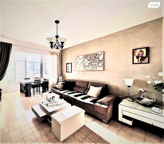 דירה, שדרות ז'בוטינסקי 8, מרכז העיר דרום, נתניה