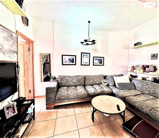 דירה, שדרות ז'בוטינסקי 8, מרכז העיר דרום, נתניה