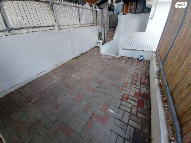 יחידת דיור, המעפילים, שיכוני המזרח, ראשון לציון