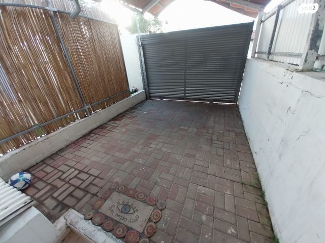 יחידת דיור, המעפילים, שיכוני המזרח, ראשון לציון