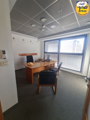 משרדים, גרניט, פארקטק פתח תקווה / אזור תעשייה קרית אריה, פתח תקווה