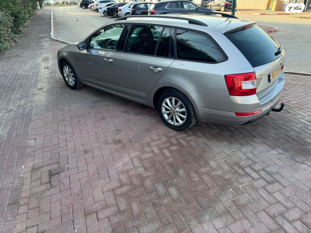 סקודה אוקטביה 