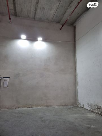 מחסנים, בעלי מלאכה 26, צ'ק פוסט, מכון טיהור, מפרץ חיפה, חיפה