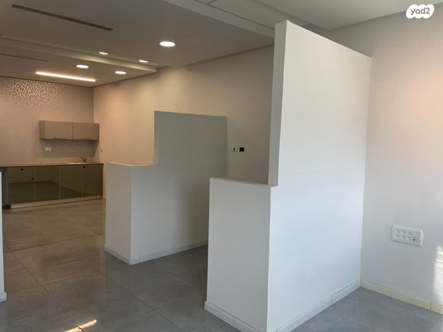 משרדים, בעלי מלאכה 26, צ'ק פוסט, מכון טיהור, מפרץ חיפה, חיפה