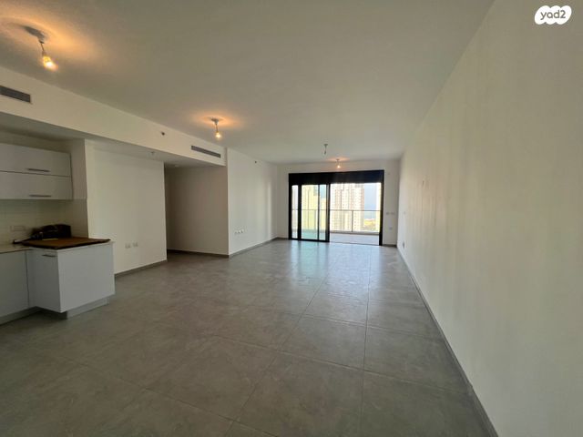 דירה, נוף הטיילת, נתניה