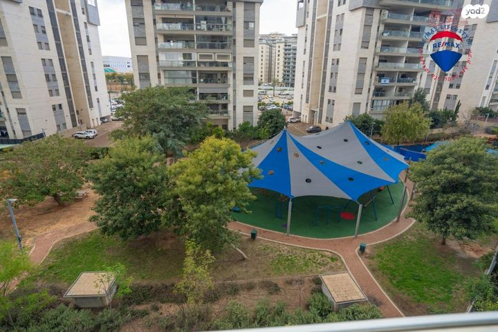 דירה, כפר יונה