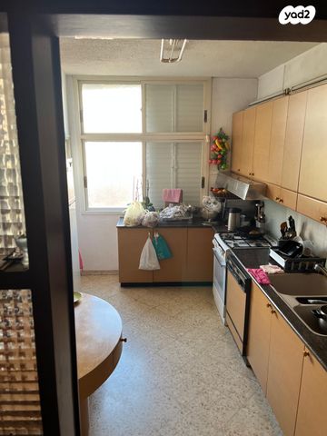 דירה, הרב הרצוג, לב העיר, בת ים