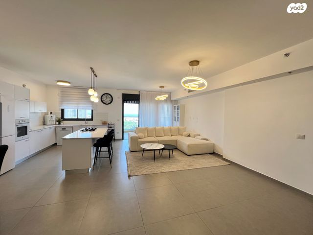 דירה, אייזיק רמבה 9, נוף הטיילת, נתניה