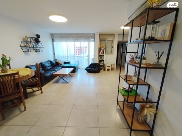 דירה, קרית ויצמן, רעננה