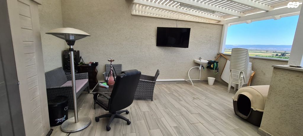 גג/ פנטהאוז, בת שבע 6, נווה אלון, עכו