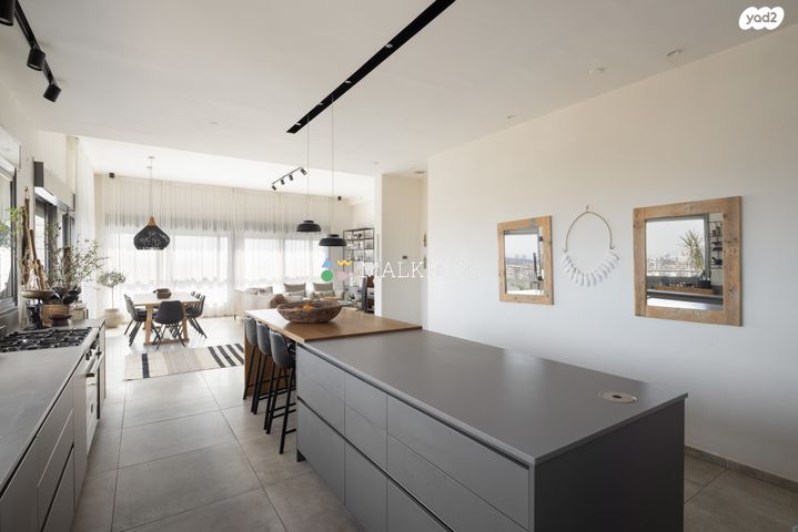 גג/ פנטהאוז, שמשון זליג, האירוס, ראשון לציון