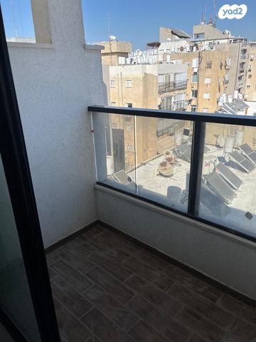 גג/ פנטהאוז, ישראל בן ציון, דרום מערב ותיק, בת ים