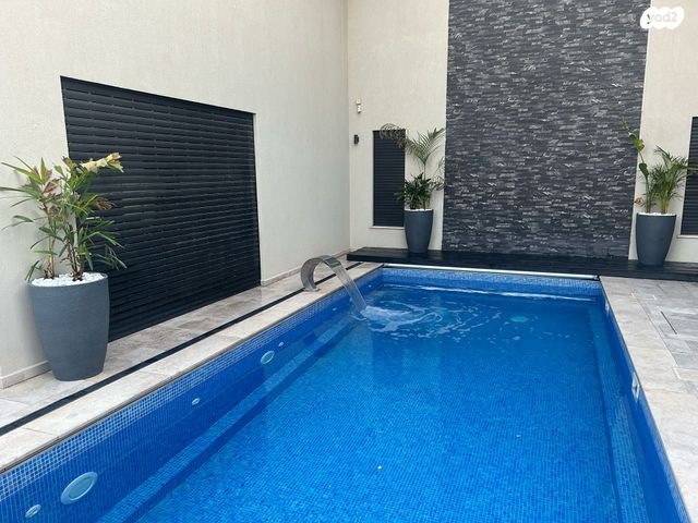 בית פרטי/ קוטג', מיתר / כרמית