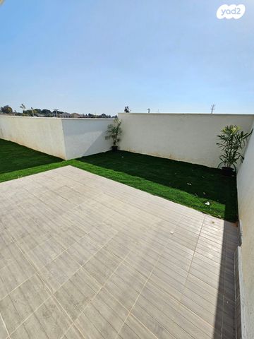 דירת גן, הגפן, כרמי הנדיב, אחוזת רוטנר, קרית מלאכי