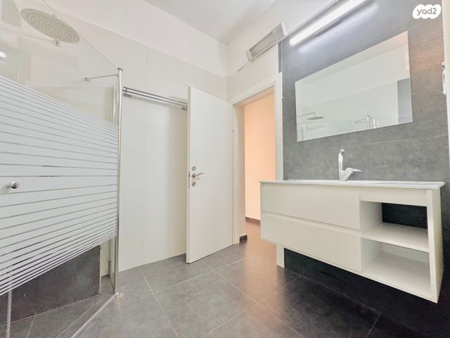 דירת גן, גולומב 51, מרכז, קרית עבודה, חולון