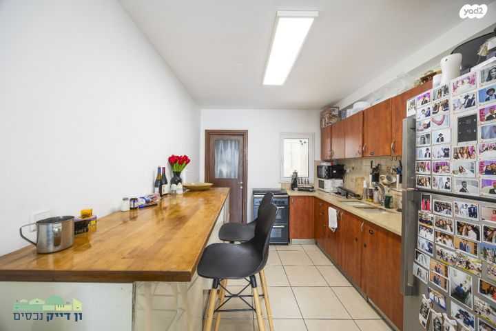 דירה, יעקב אבן חן, חומת שמואל, הר חומה, ירושלים