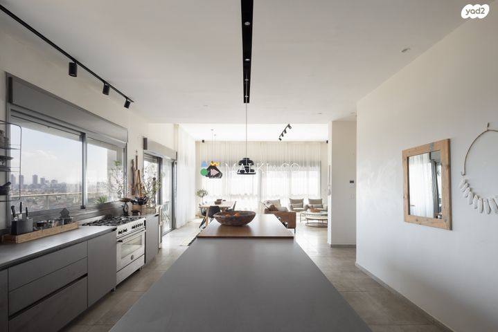 גג/ פנטהאוז, שמשון זליג, האירוס, ראשון לציון