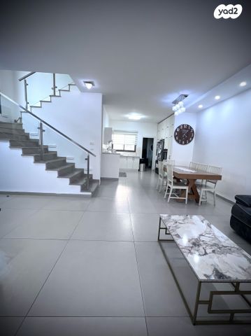 דו משפחתי, עפולה