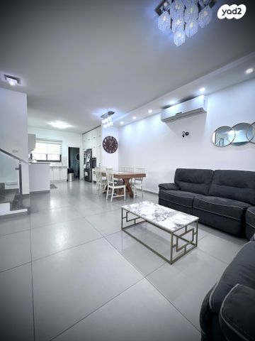 דו משפחתי, עפולה