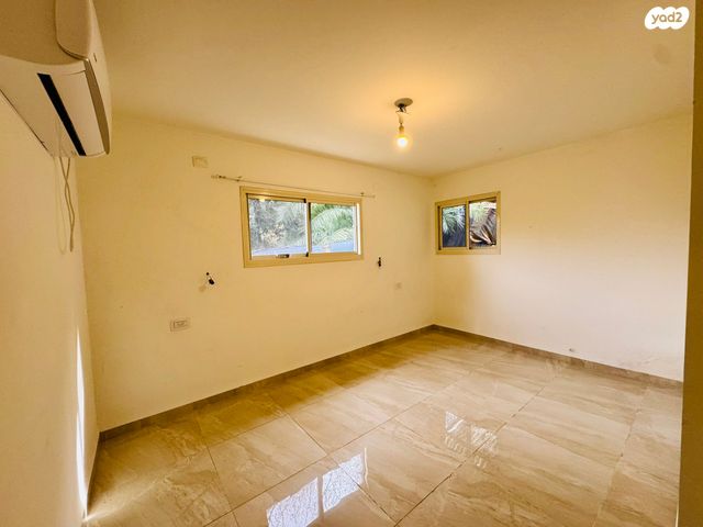 בית פרטי/ קוטג', דוד שו"ב, ראש פינה