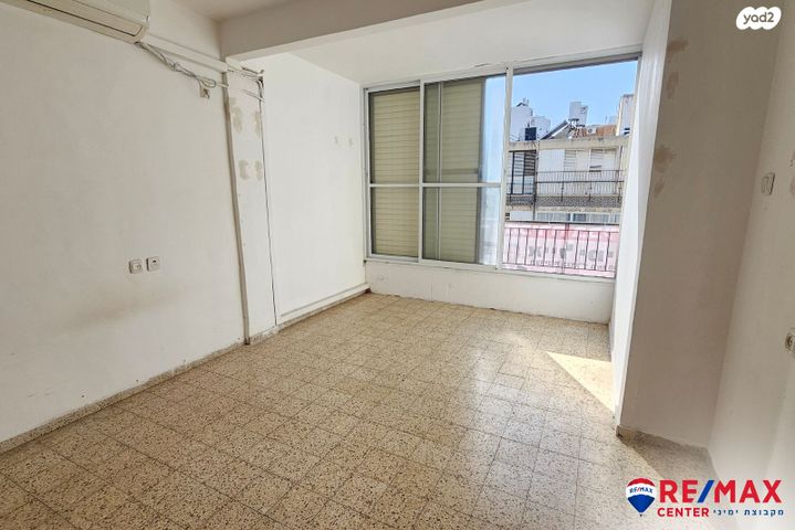 דירה, מזא"ה, גרין ועם, חולון