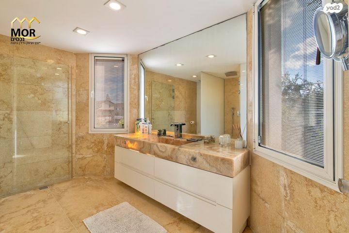 בית פרטי/ קוטג', נווה אילן - אזרחי, יבנה