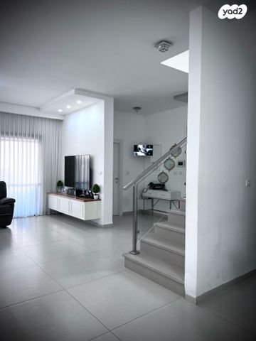 דו משפחתי, עפולה