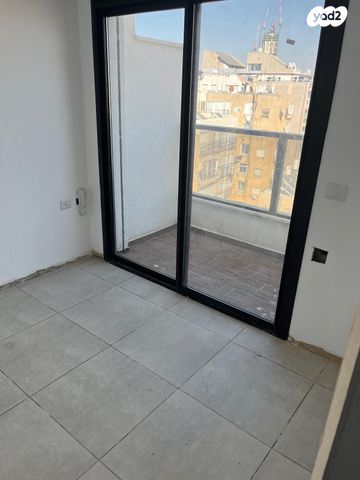 גג/ פנטהאוז, ישראל בן ציון, דרום מערב ותיק, בת ים