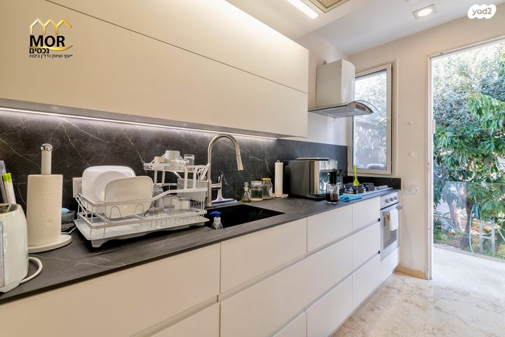 בית פרטי/ קוטג', נווה אילן - אזרחי, יבנה