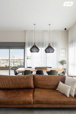 גג/ פנטהאוז, שמשון זליג, האירוס, ראשון לציון