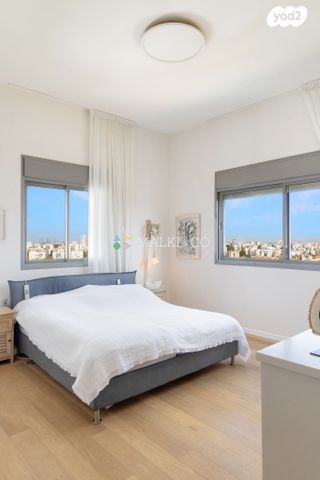 גג/ פנטהאוז, שמשון זליג, האירוס, ראשון לציון