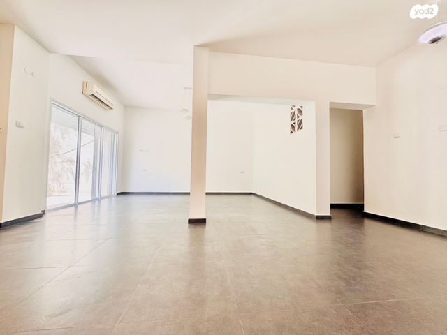 דירת גן, גולומב 51, מרכז, קרית עבודה, חולון