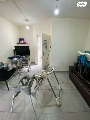 דירה, משה שרת, הארזים, אופקים