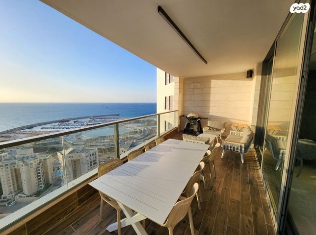 דירה, ג'ו עמר, הקריה מע"ר, אשדוד